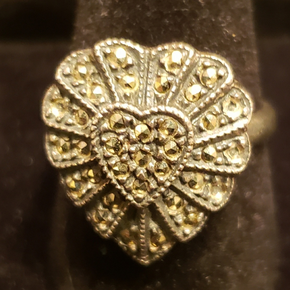 Vintage marcasite & SS heart ring
